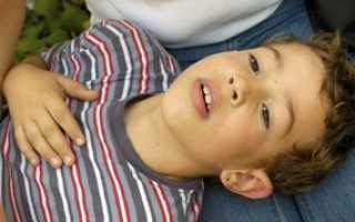 По каким причинам у детей возникает обморок и что следует делать в такой ситуации?