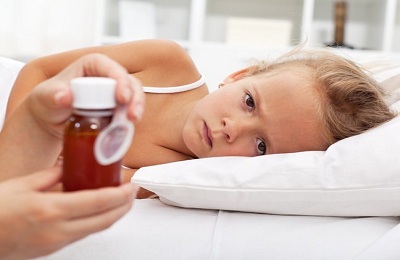 Больная девочка