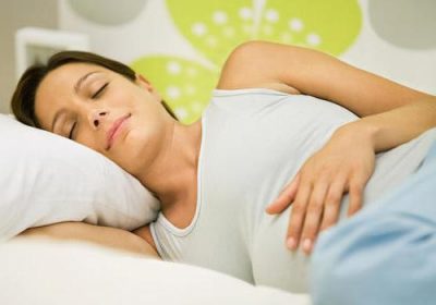 Спящая женщина