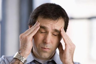 Болит голова