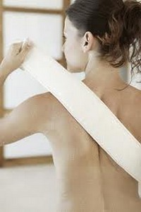 Обтирание холодным полотенцем