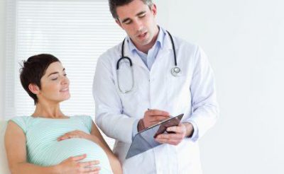 Беременная у врача
