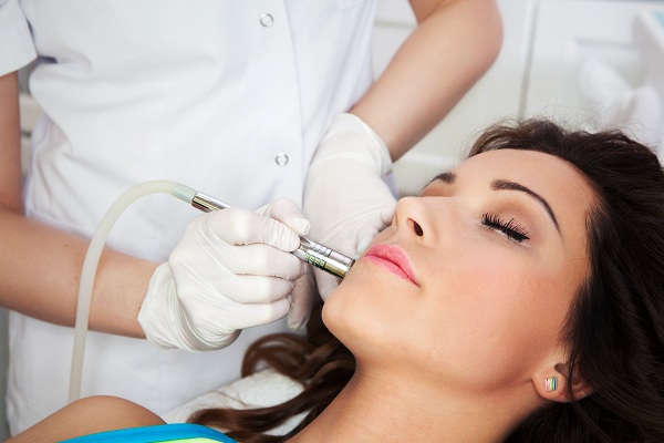 Лечение акне лазером