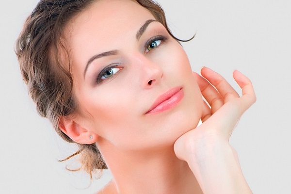 Эффективное лечение акне для женщин