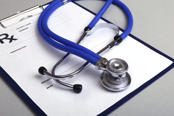 Прием медикаментов при акне