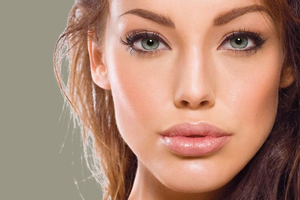 Девушка с чистой кожей