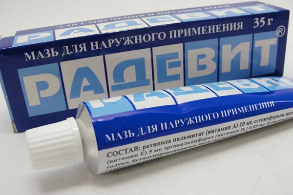 Мазь Радевит для лечения прыщей на лице