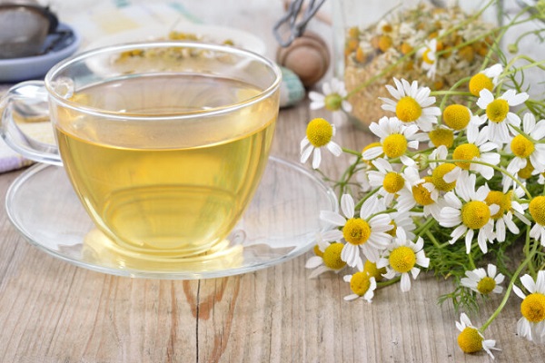 Отвар ромашки от прыщей