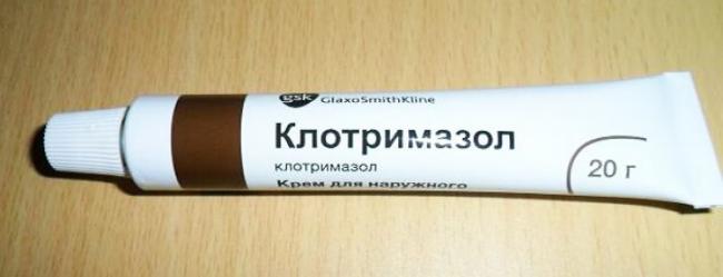 Причины появления и лечение заедов в уголках рта