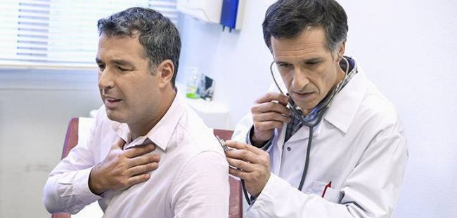 Одышка при бронхиальной астме: причины появления и профилактика