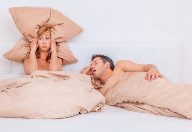 Храп у мужчин: можно ли от него избавиться?