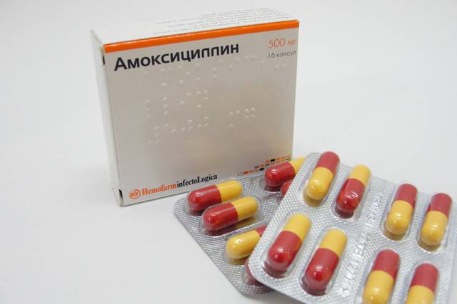 Антибиотики при ангине у детей: какой лучше подходит для лечения, названия детских препаратов