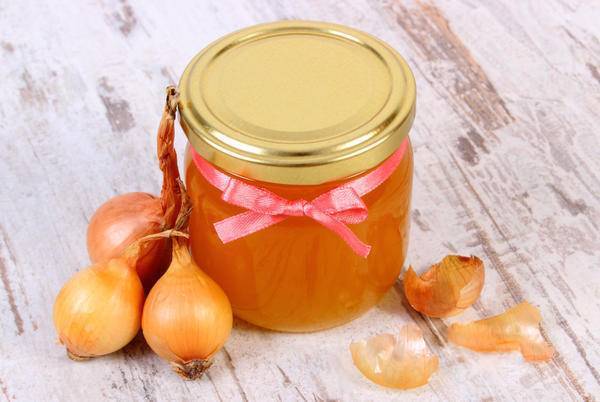 Целебные рецепты от кашля для детей: лук с медом, сахаром, молоком для лечения малышей