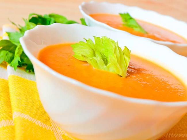 Как готовить диетические супы на курином бульоне
