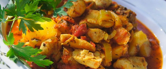 Вкусный и полезный диетический салат с куриной грудкой: лучшие рецепты